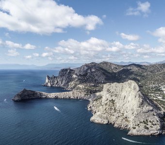 Гора носорог спит