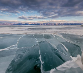 Мраморный лёд на планете Байкал!