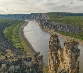 Контрастные берега Котуя