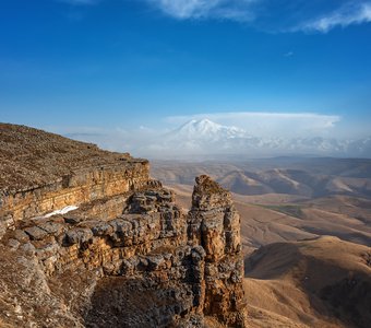 Вид на Эльбрус с плато Бермамыт