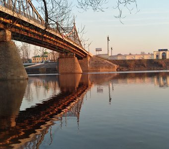 Мост через Волгу