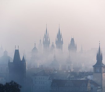 Прага в тумане