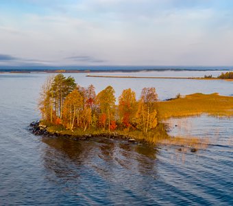 Осенний остров