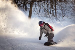 На зимних курортах Италии теперь запрещено кататься без шлема