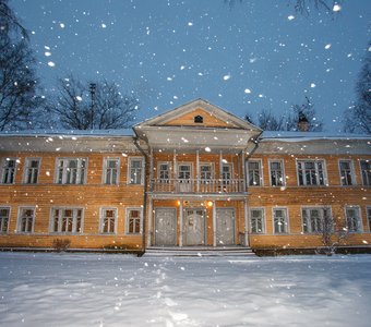 Вологда.Деревянное зодчество в снегопад