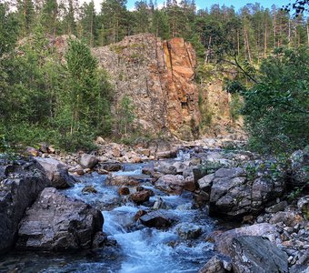 Вода точит камень