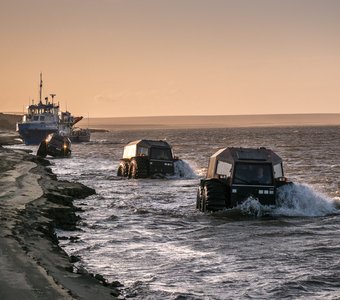 Вездеходы в дельте Лены