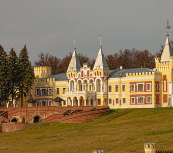 Замок Золушки. Усадьба фон Дервиза в Кирицах.