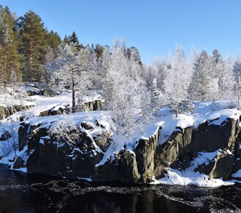 Скалистые берега Карелии