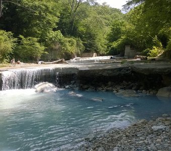 Заброшенная водолечебница, р Агура