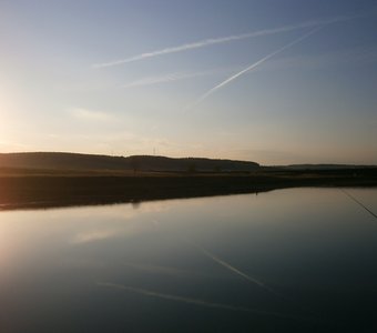 Закат и лучи солнца