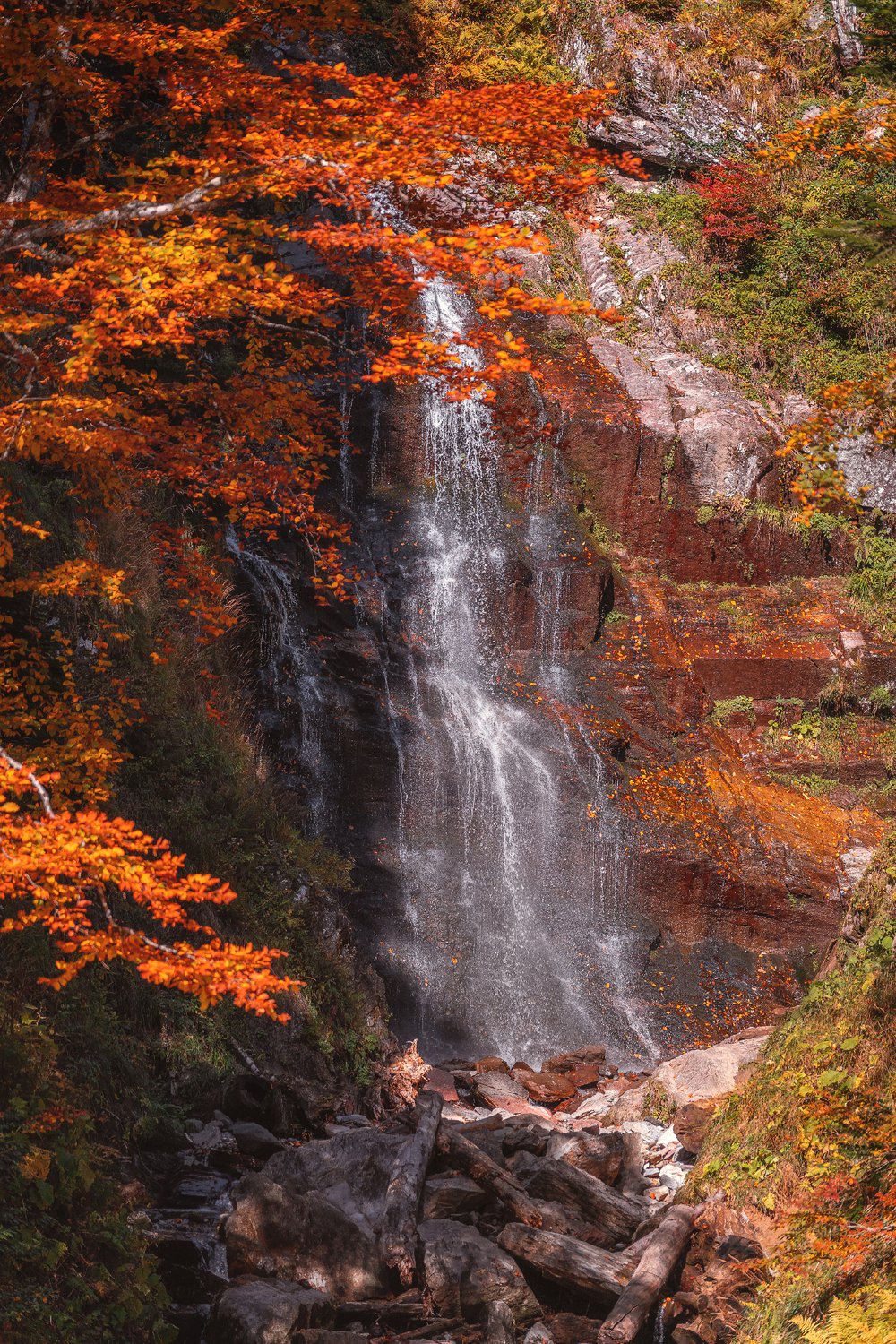 Парк водопадов Менделиха, Водопад Червонный