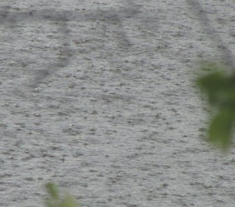 Лето плачет