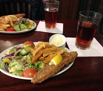 Традиционное "fish and chips"