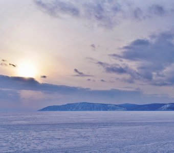 Закат над озером