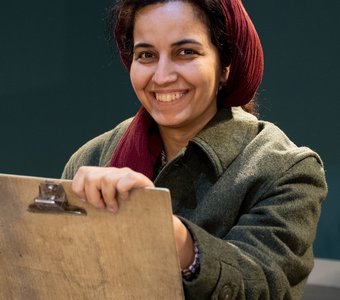 Портрет иранской художницы