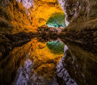 Изумрудная пещера