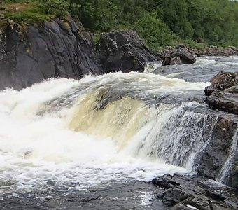 Текут тут Северные воды...