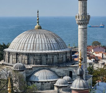 Крыши мечети. Стамбул.