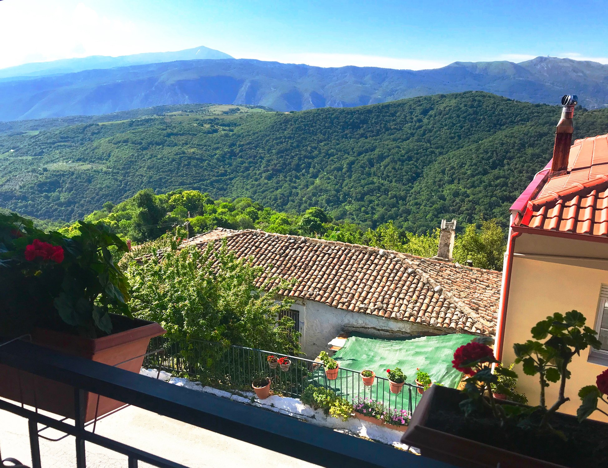 Греческое утро в горах