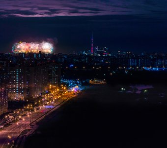 Салют над Москвой в честь 75-ти летия Победы в Великой Отечественной войне!