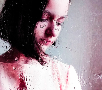 Печаль цвета персика