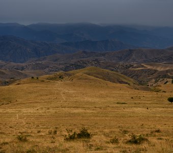 Армения, раннее утро в горах