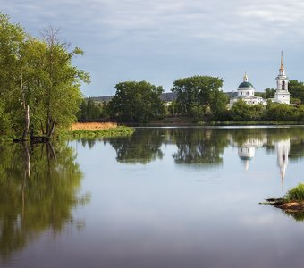 Арамиль, Церковь Троицы Живоначальной