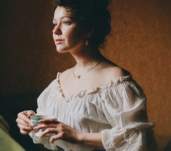 Автопортрет чаепитие