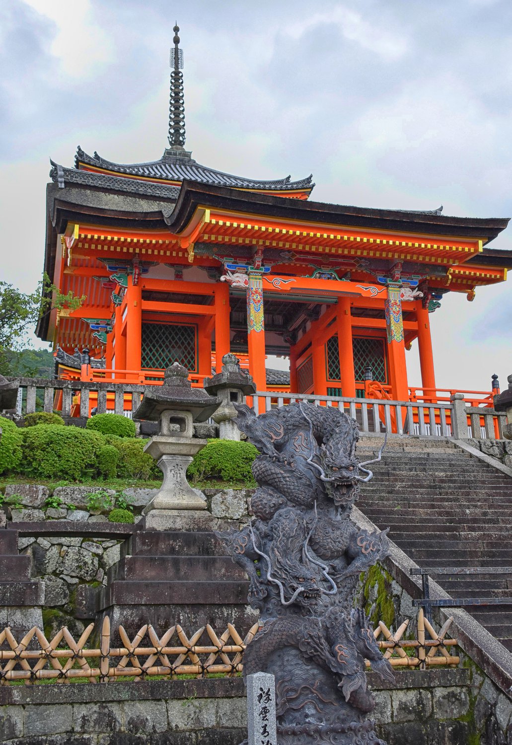 Драконы храма Киёмидзу-дэра