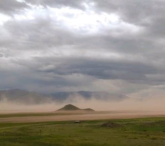 Песчаная буря в Туве