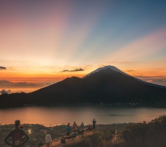 Рассвет на вулкане