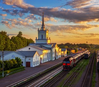 Железно-дорожный вокзал Дно