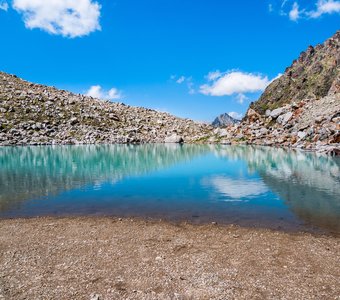 Горное озеро