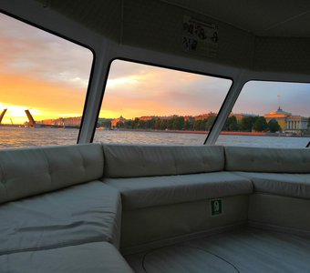 Рассвет на Неве