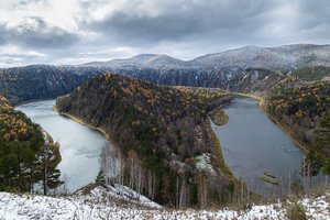 Застрявших у Манской петли туристов выводили «буквально за руку»