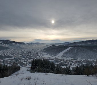 Вид на Горно-Алтайск зимой