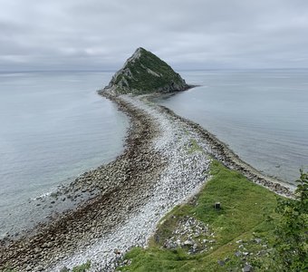 Мыс Островной