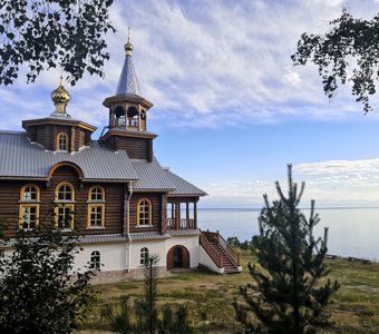 Церковь на берегу Байкала