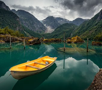 Тихое норвежское озеро