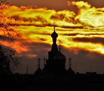 Октябрьский Восход Солнца над Спасом. 22 октября'21.