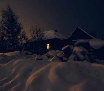Зимний вечер в деревеньке