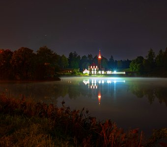 Ночной пейзаж Приоратского парка