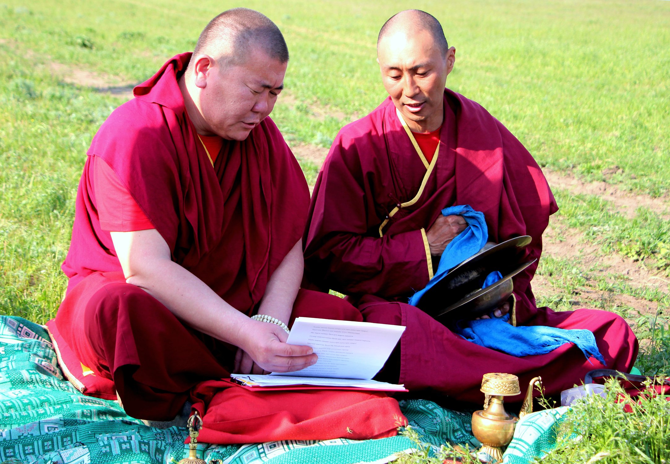 Монахи-буддисты