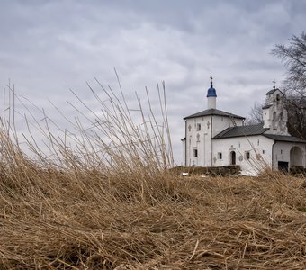 Церковь Николы на Труворовом городище. Изборск, Псковская область.