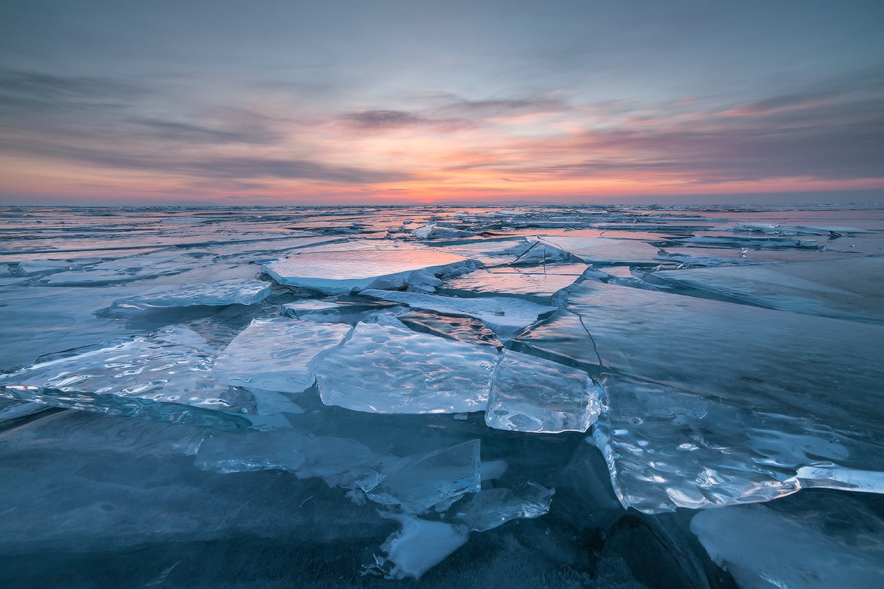 Хрустальный лёд Байкала