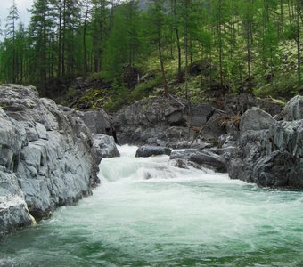 Порог реки Кюрбюлях