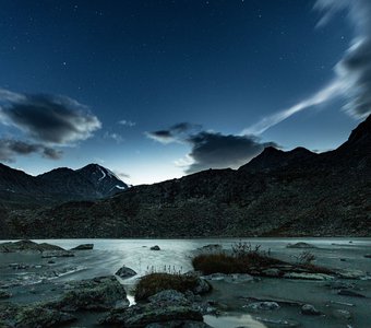 Алтай. Ночное озеро