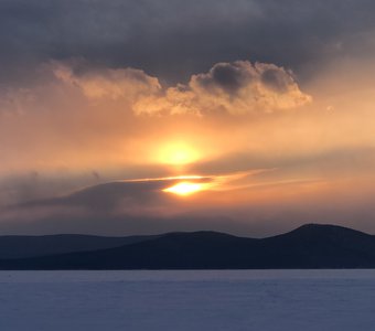 Два солнца