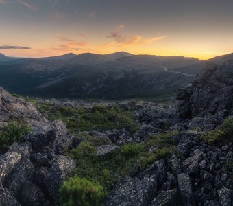 Закат на скалах Серебрянского Камня